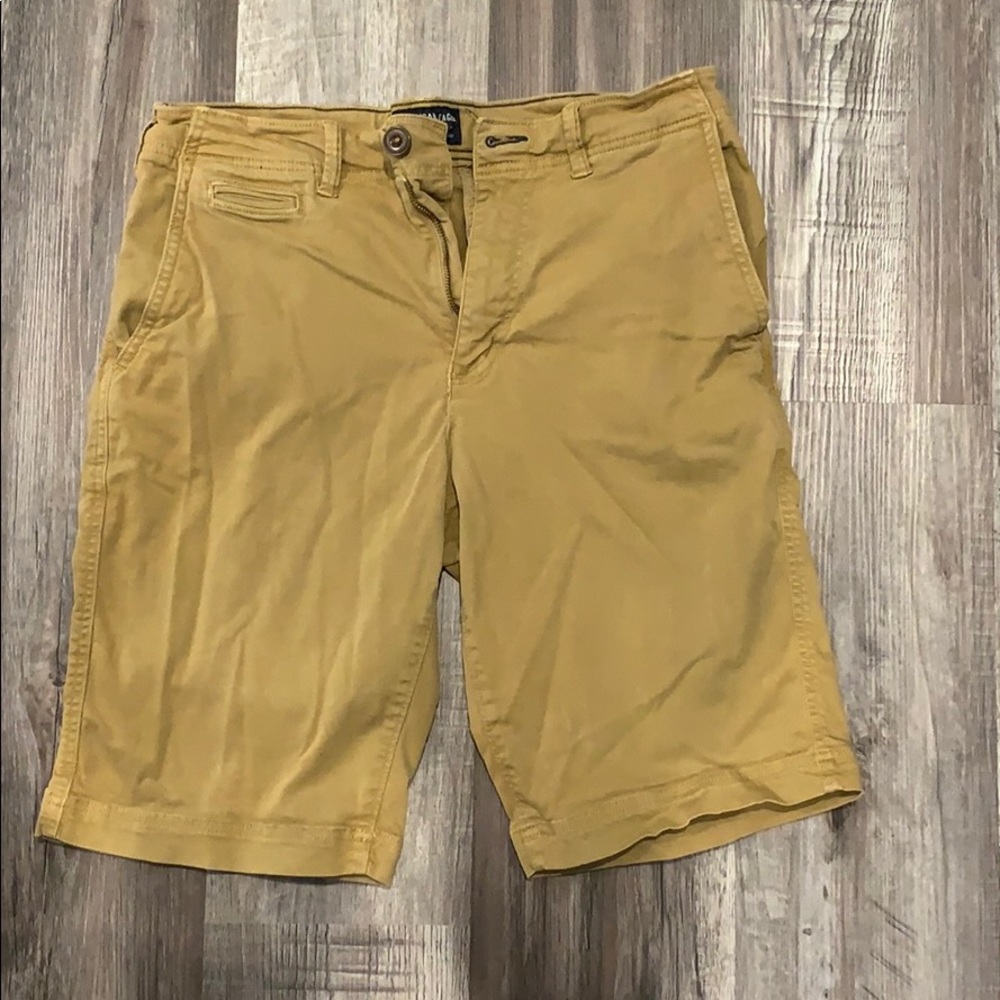 American Eagle Khaki shorts